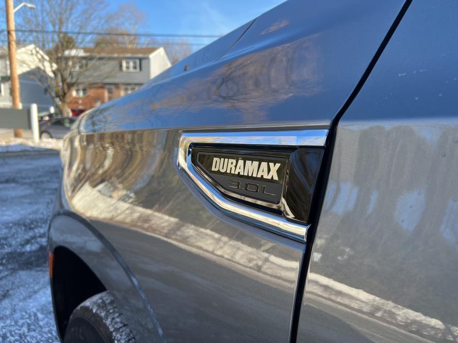 2022 GMC Yukon 4WD 4dr SLT photo