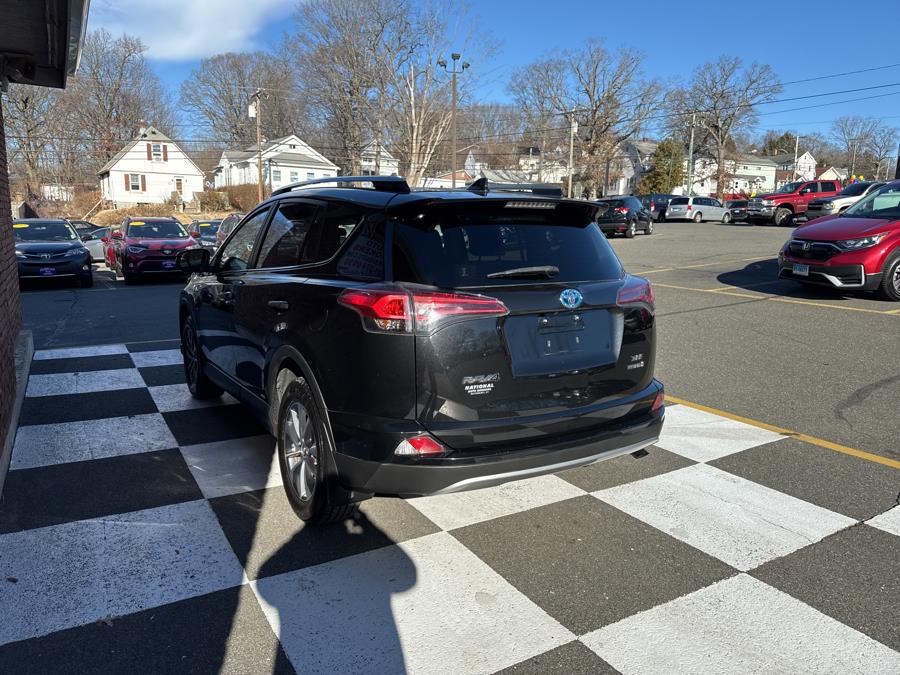 2017 Toyota RAV4 Hybrid XLE AWD photo