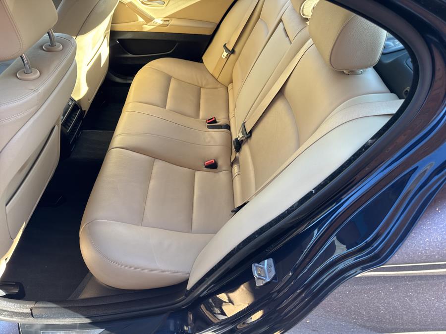 2016 BMW 5-Series 4dr Sdn 535i xDrive AWD photo