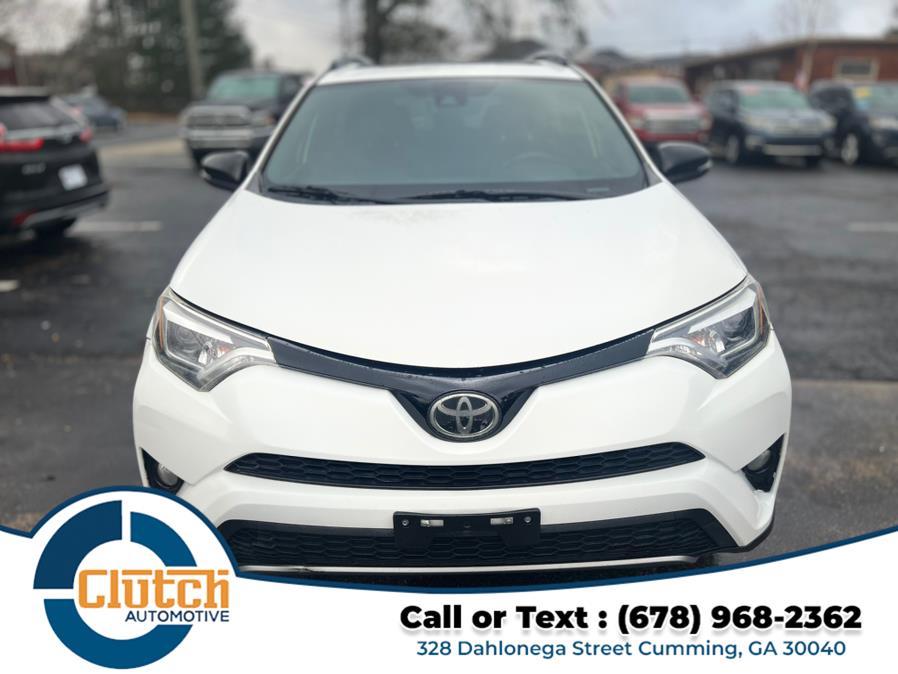 2018 Toyota RAV4 SE FWD (Natl) photo