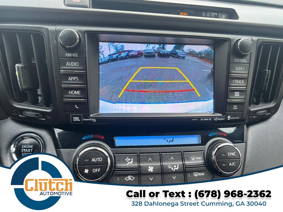 2018 Toyota RAV4 SE FWD (Natl) photo
