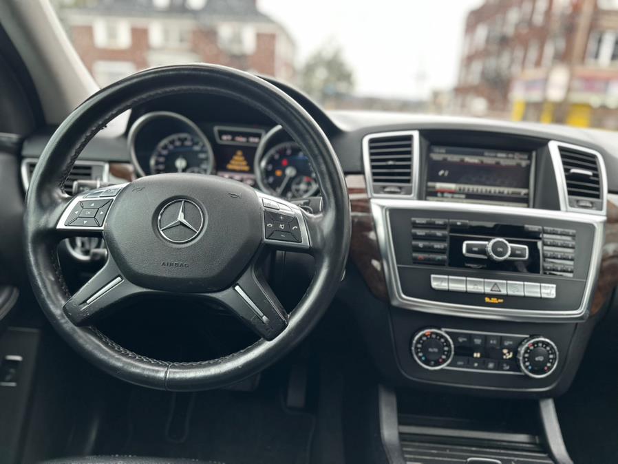 2013 Mercedes-Benz M-Class ML350 4MATIC photo