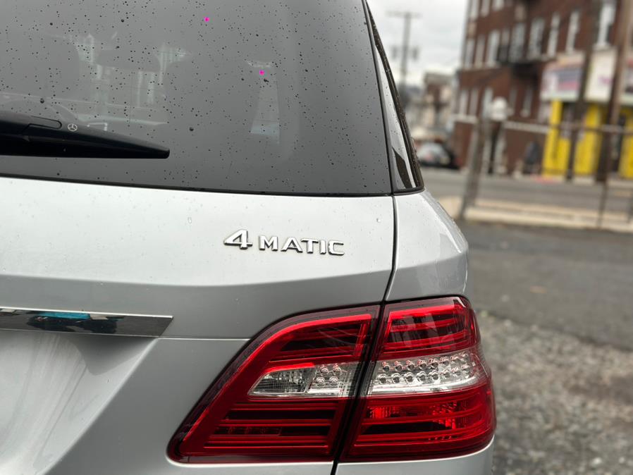 2013 Mercedes-Benz M-Class ML350 4MATIC photo