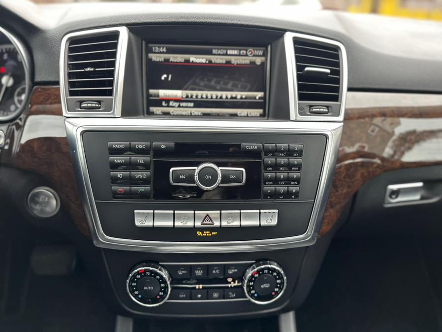 2013 Mercedes-Benz M-Class ML350 4MATIC photo