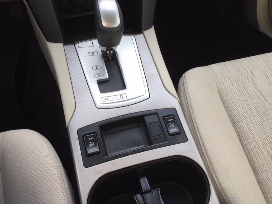 2013 Subaru Legacy 2.5i Premium photo