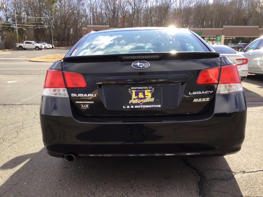 2013 Subaru Legacy 2.5i Premium photo