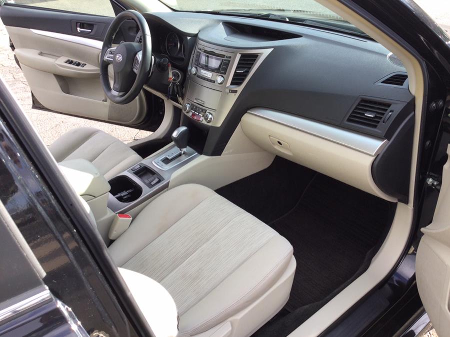 2013 Subaru Legacy 2.5i Premium photo