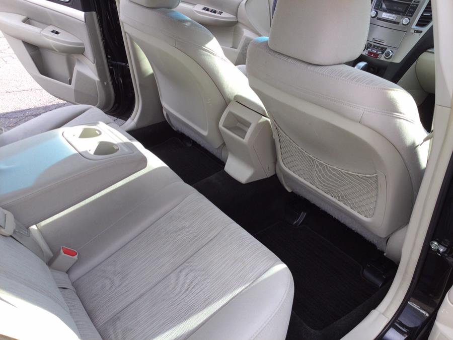 2013 Subaru Legacy 2.5i Premium photo