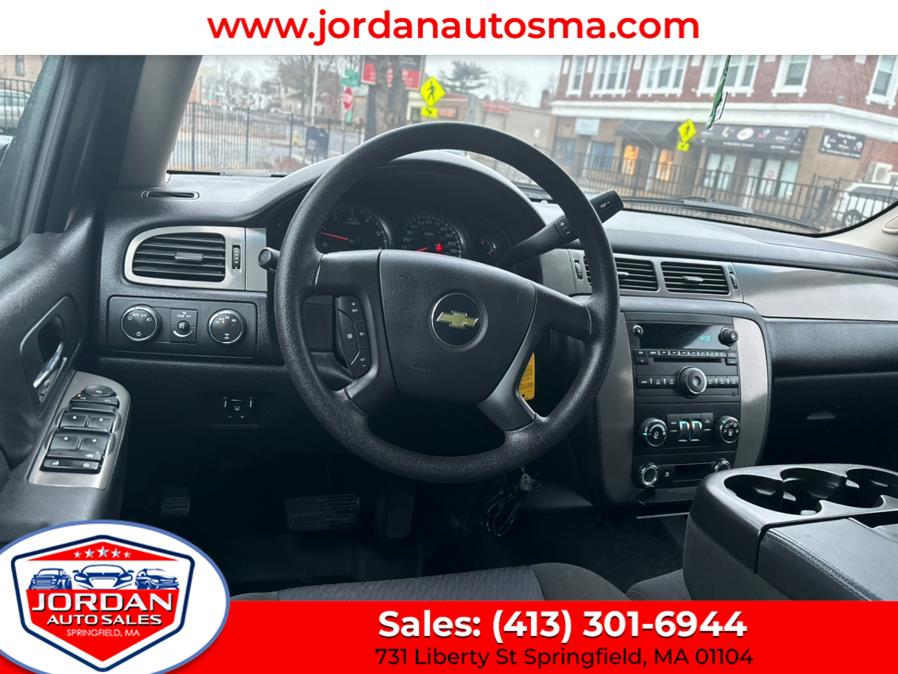 2010 Chevrolet Tahoe LS photo