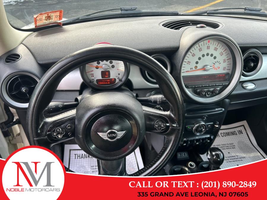 2013 MINI Cooper photo