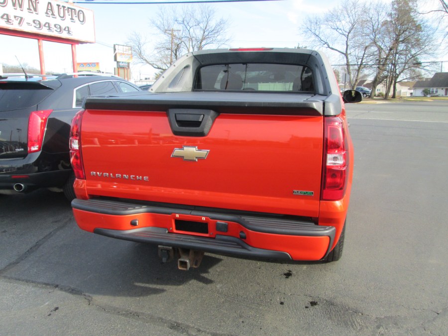 2009 Chevrolet Avalanche LS photo