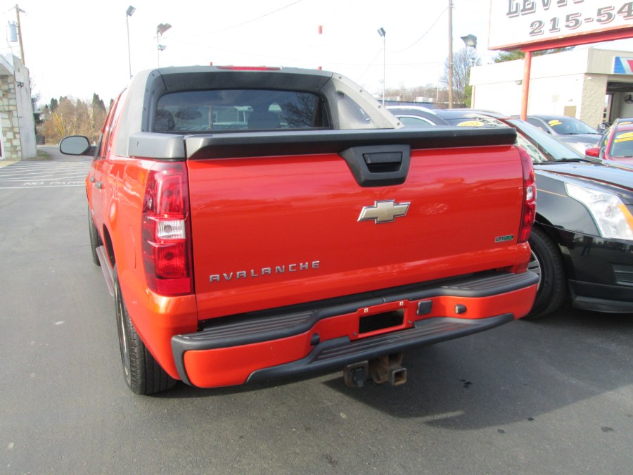 2009 Chevrolet Avalanche LS photo
