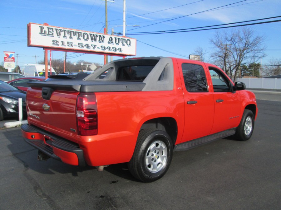 2009 Chevrolet Avalanche LS photo