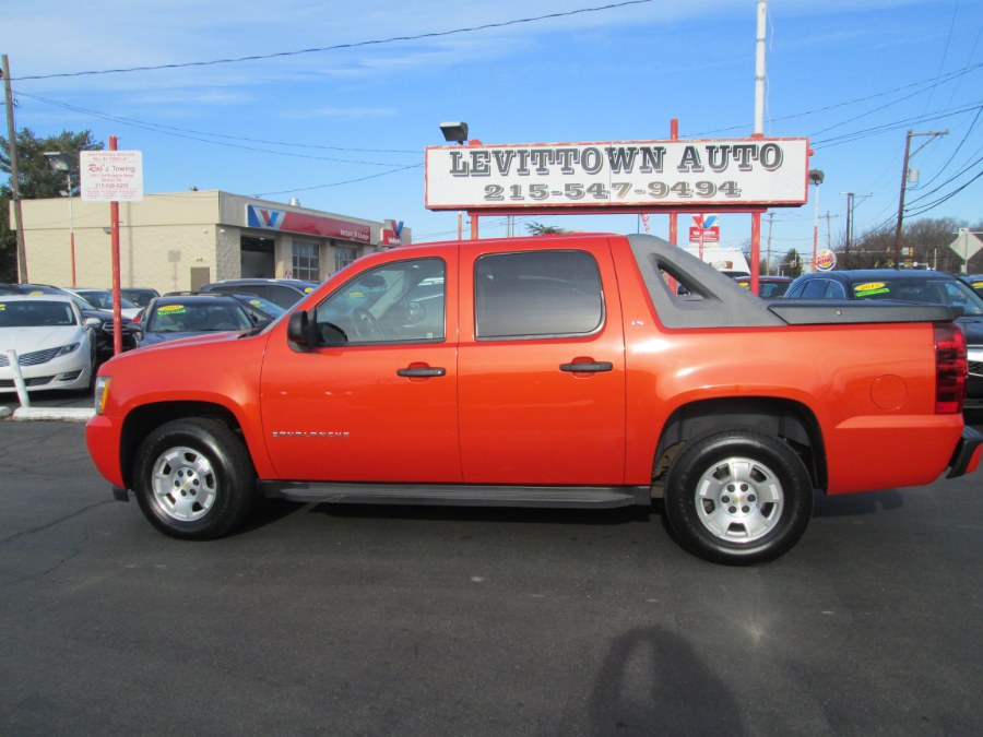 2009 Chevrolet Avalanche LS photo