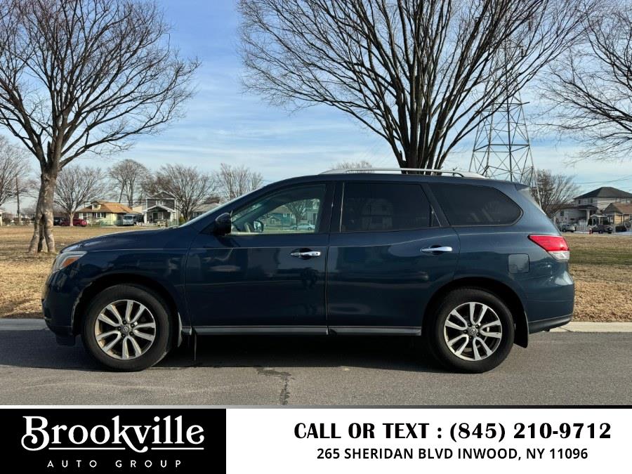 2014 Nissan Pathfinder S photo