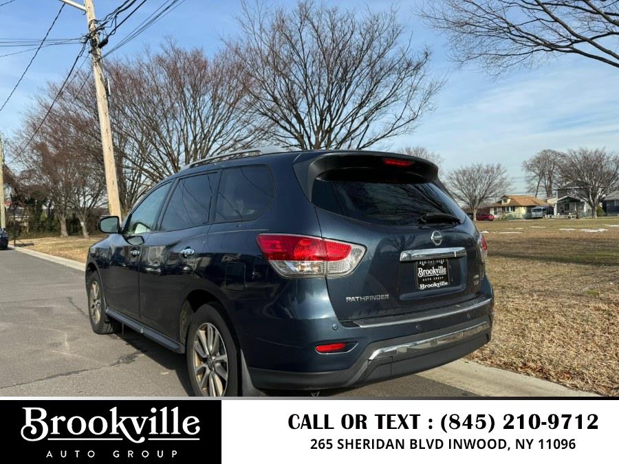 2014 Nissan Pathfinder S photo