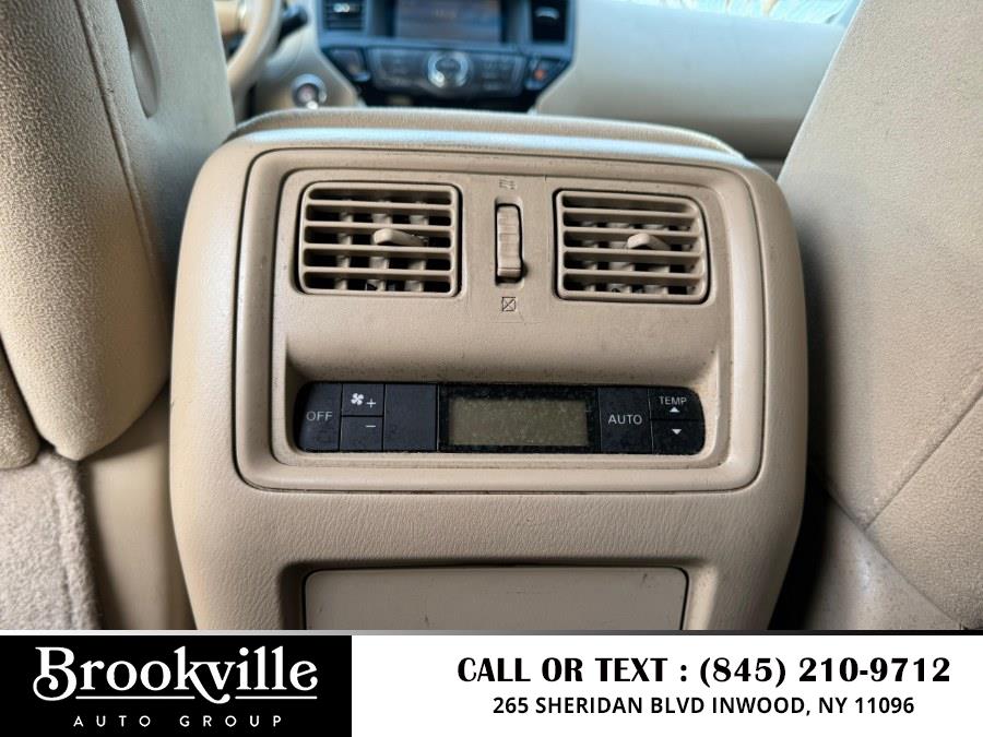 2014 Nissan Pathfinder S photo