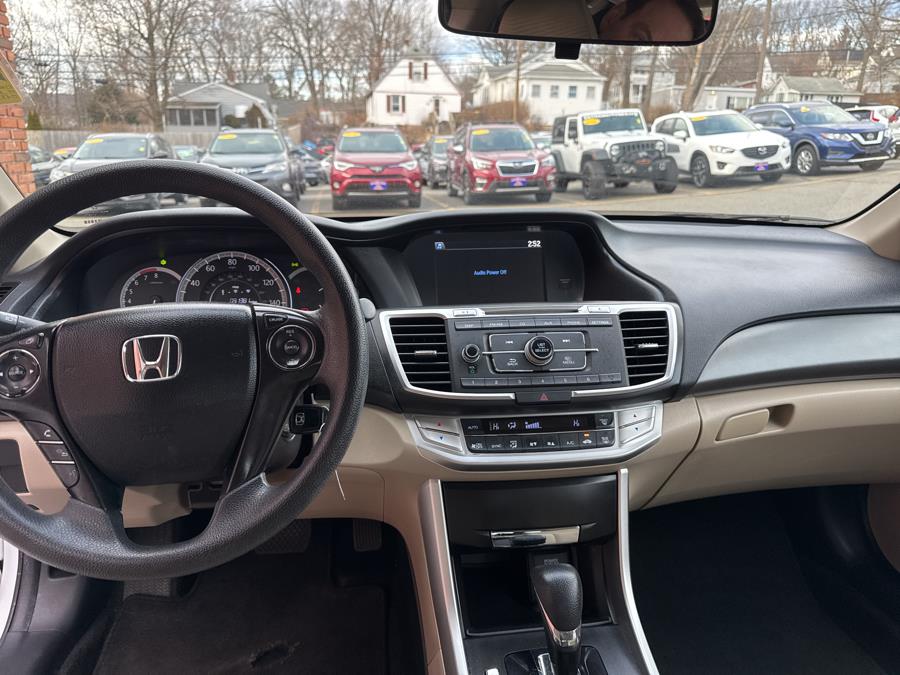 2015 Honda ACCORD SEDAN 4dr LX photo