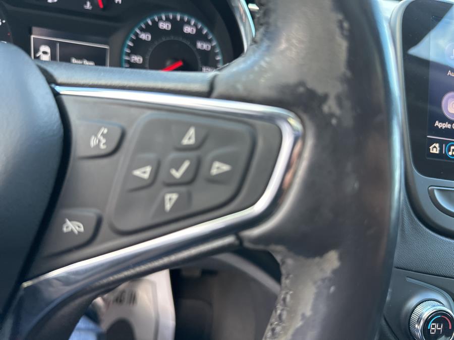 2021 Chevrolet Malibu 4dr Sdn LT photo
