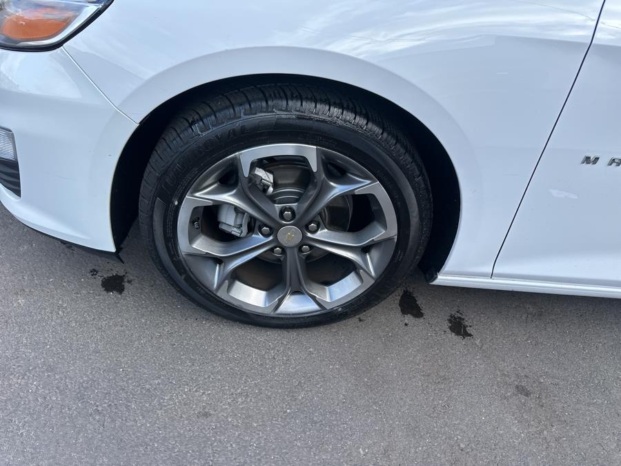 2021 Chevrolet Malibu 4dr Sdn LT photo