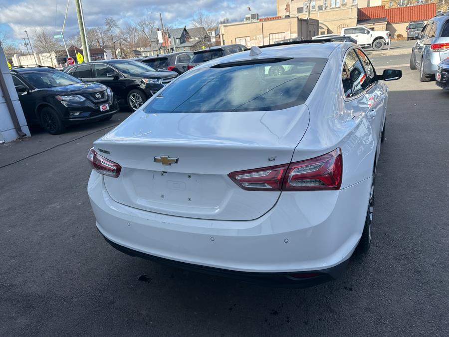 2021 Chevrolet Malibu 4dr Sdn LT photo