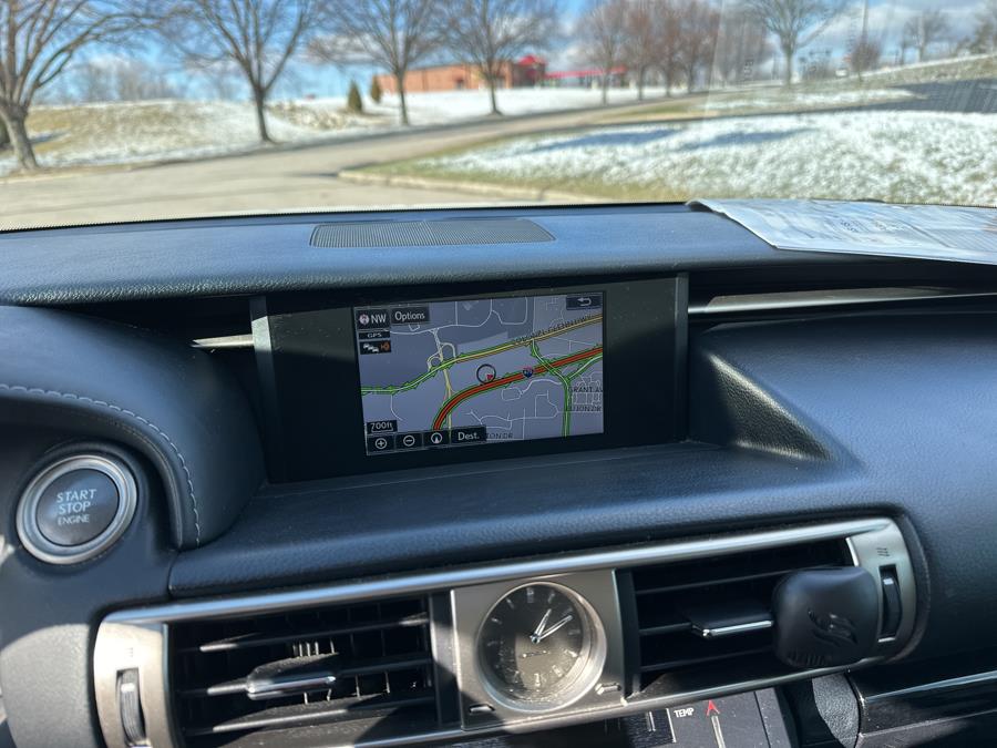 2015 Lexus IS 250 photo