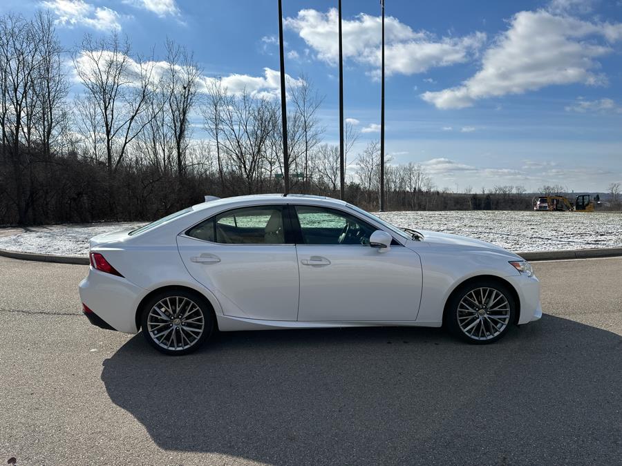 2015 Lexus IS 250 photo