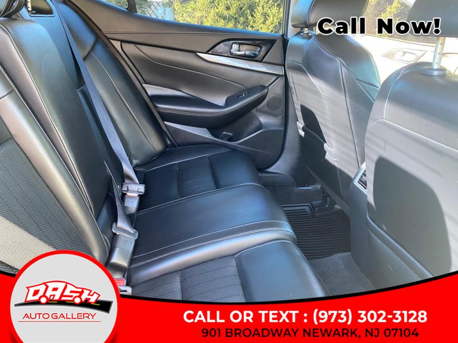 2021 Nissan Maxima SV 3.5L photo