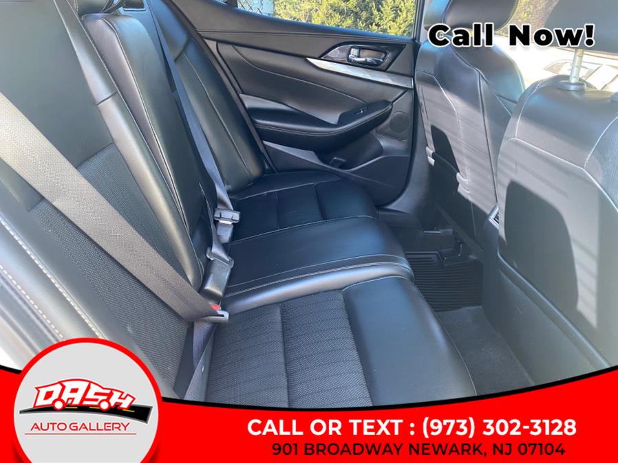2021 Nissan Maxima SV 3.5L photo