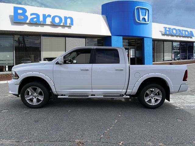 2016 RAM 1500 Sport photo