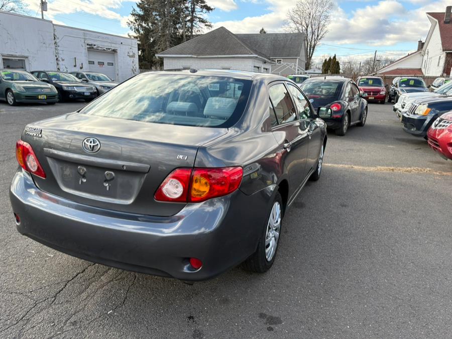 2010 Toyota Corolla photo