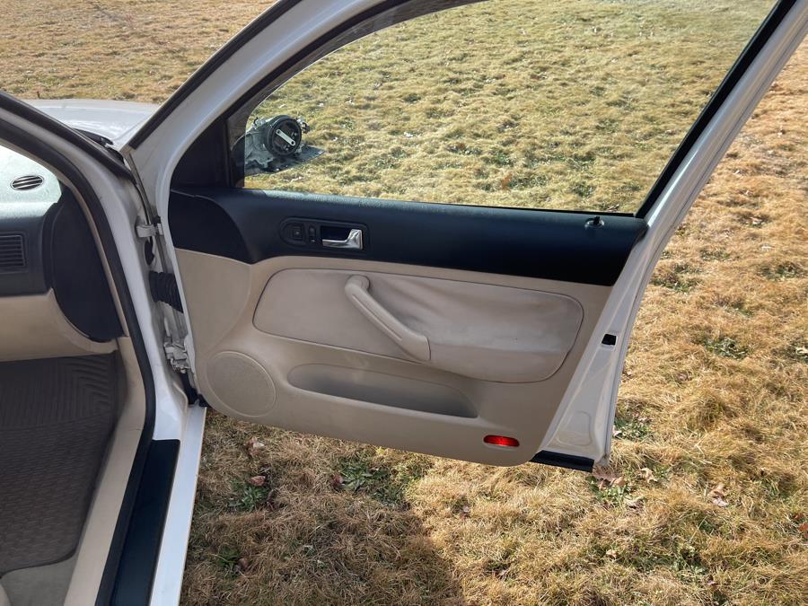 2003 Volkswagen Golf GLS TDI photo