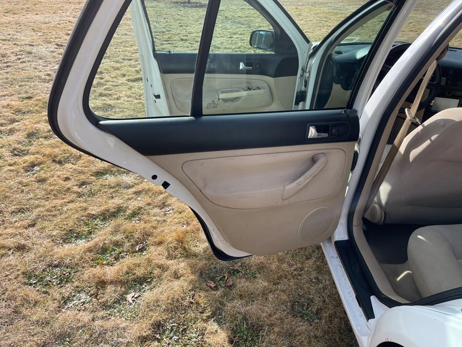 2003 Volkswagen Golf GLS TDI photo