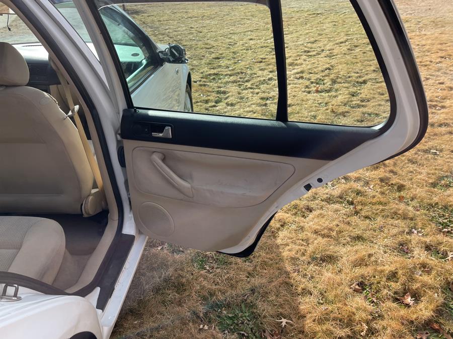 2003 Volkswagen Golf GLS TDI photo