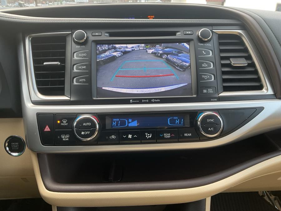 2019 Toyota Highlander XLE V6 AWD (Natl) photo