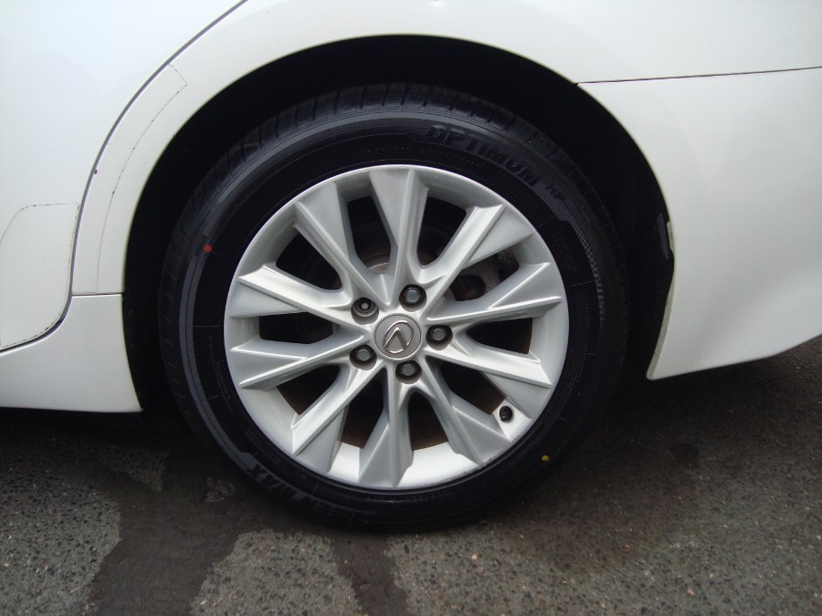 2015 Lexus ES 00h photo