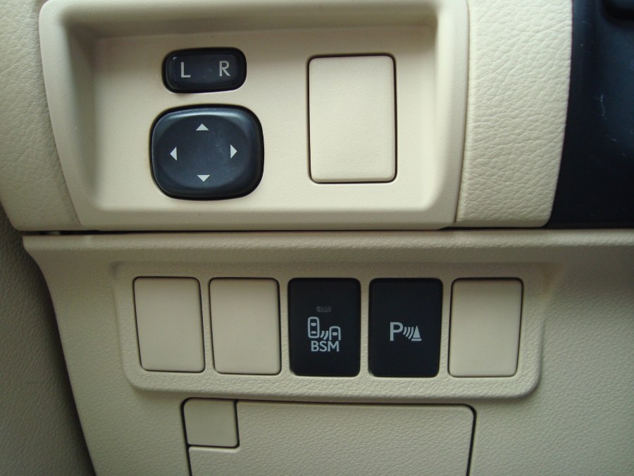 2015 Lexus ES 00h photo