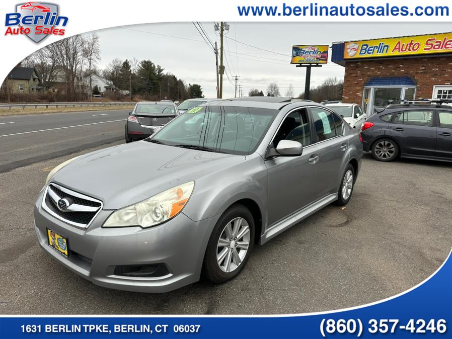 2010 Subaru Legacy 2.5i Premium photo