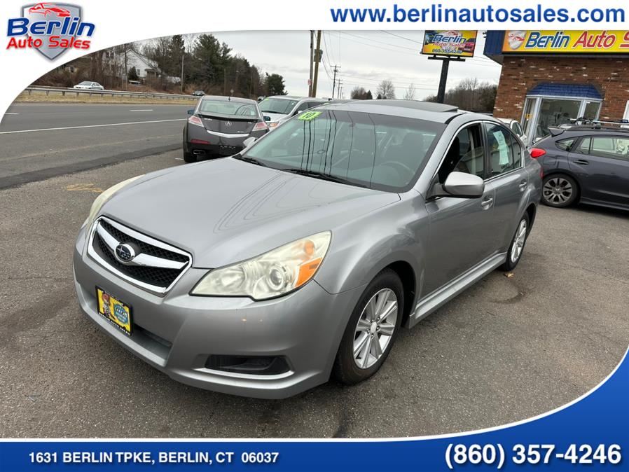2010 Subaru Legacy 2.5i Premium photo