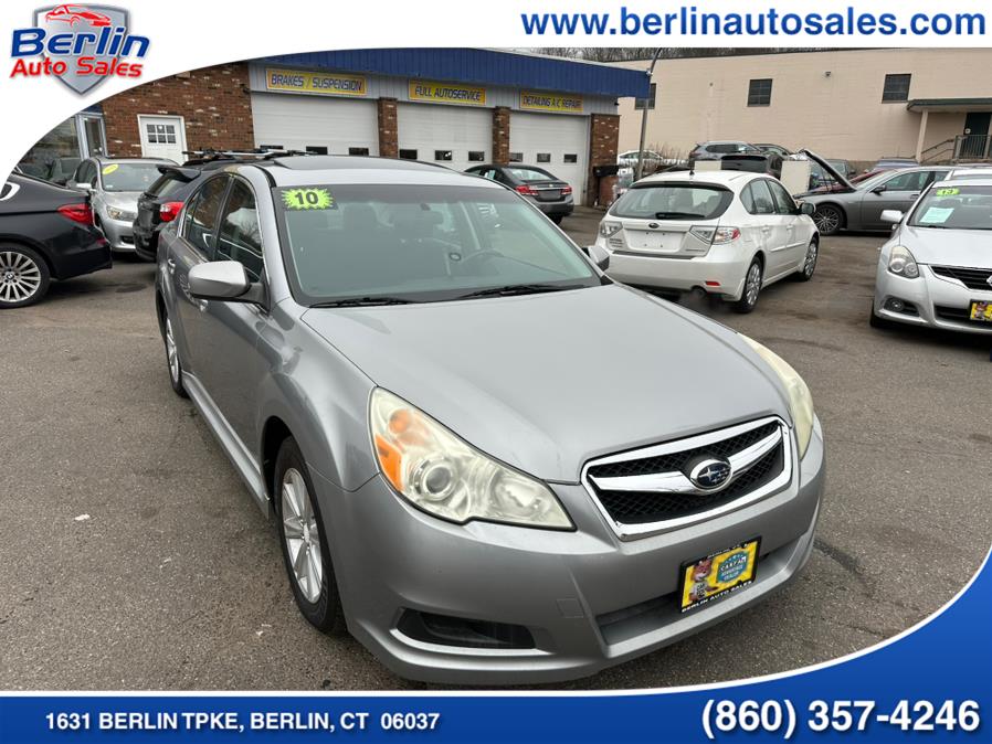 2010 Subaru Legacy 2.5i Premium photo