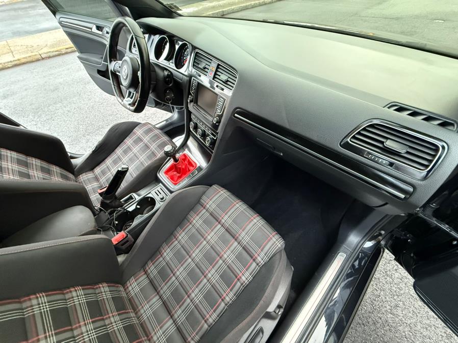 2017 Volkswagen Golf Gti 2.0T 4-Door S Manual photo