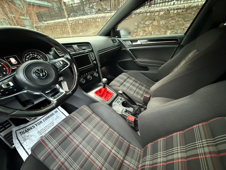 2017 Volkswagen Golf Gti 2.0T 4-Door S Manual photo