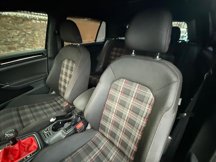 2017 Volkswagen Golf Gti 2.0T 4-Door S Manual photo