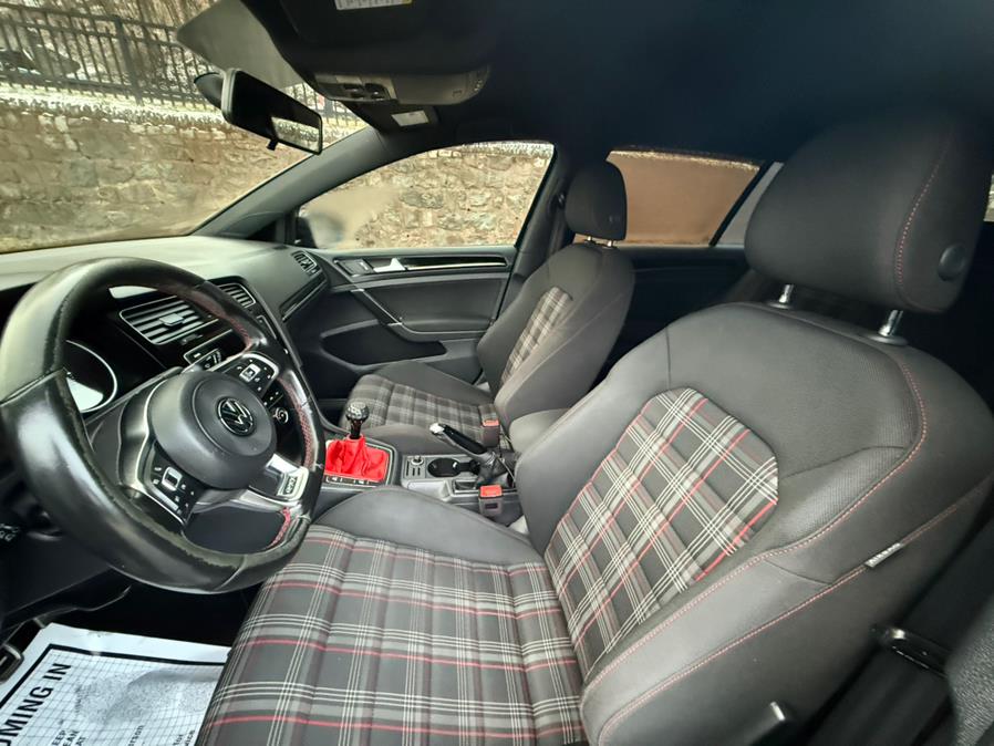 2017 Volkswagen Golf Gti 2.0T 4-Door S Manual photo