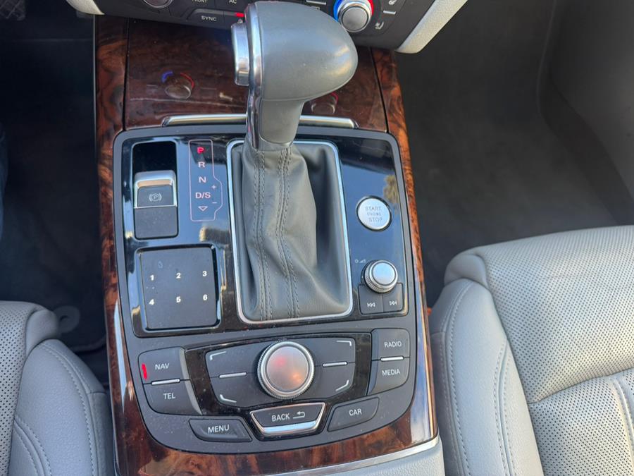 2012 Audi A7 3.0T quattro Prestige photo