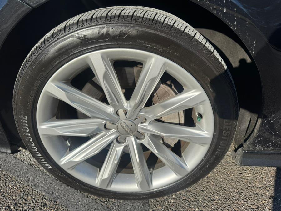 2012 Audi A7 3.0T quattro Prestige photo
