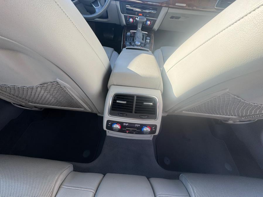 2012 Audi A7 3.0T quattro Prestige photo