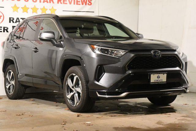 2021 Toyota RAV4 Prime SE photo
