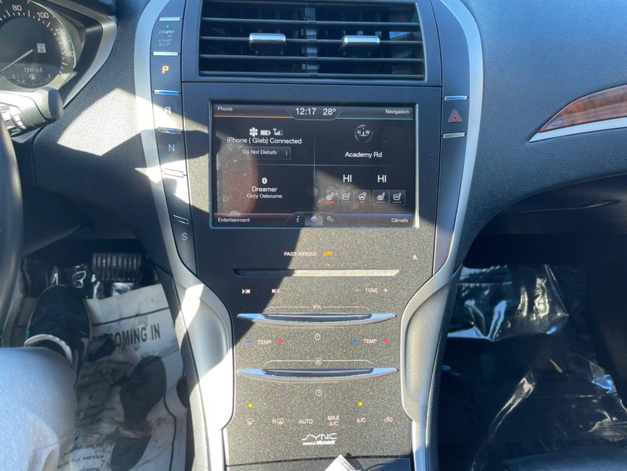 2015 Lincoln MKZ 4dr Sdn AWD photo