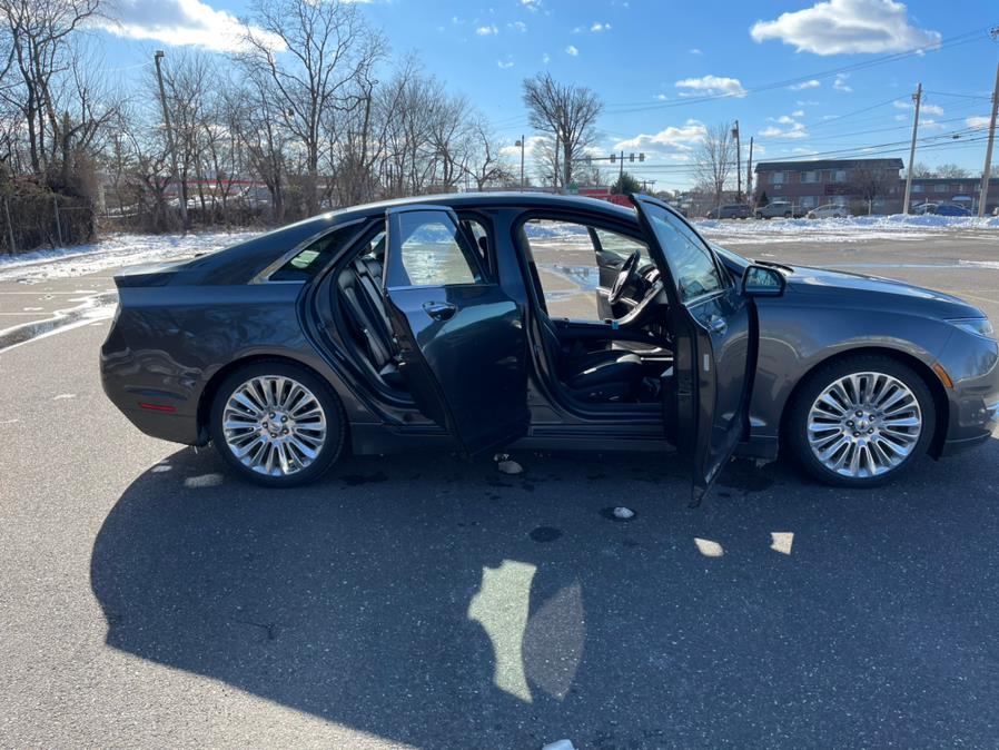 2015 Lincoln MKZ 4dr Sdn AWD photo